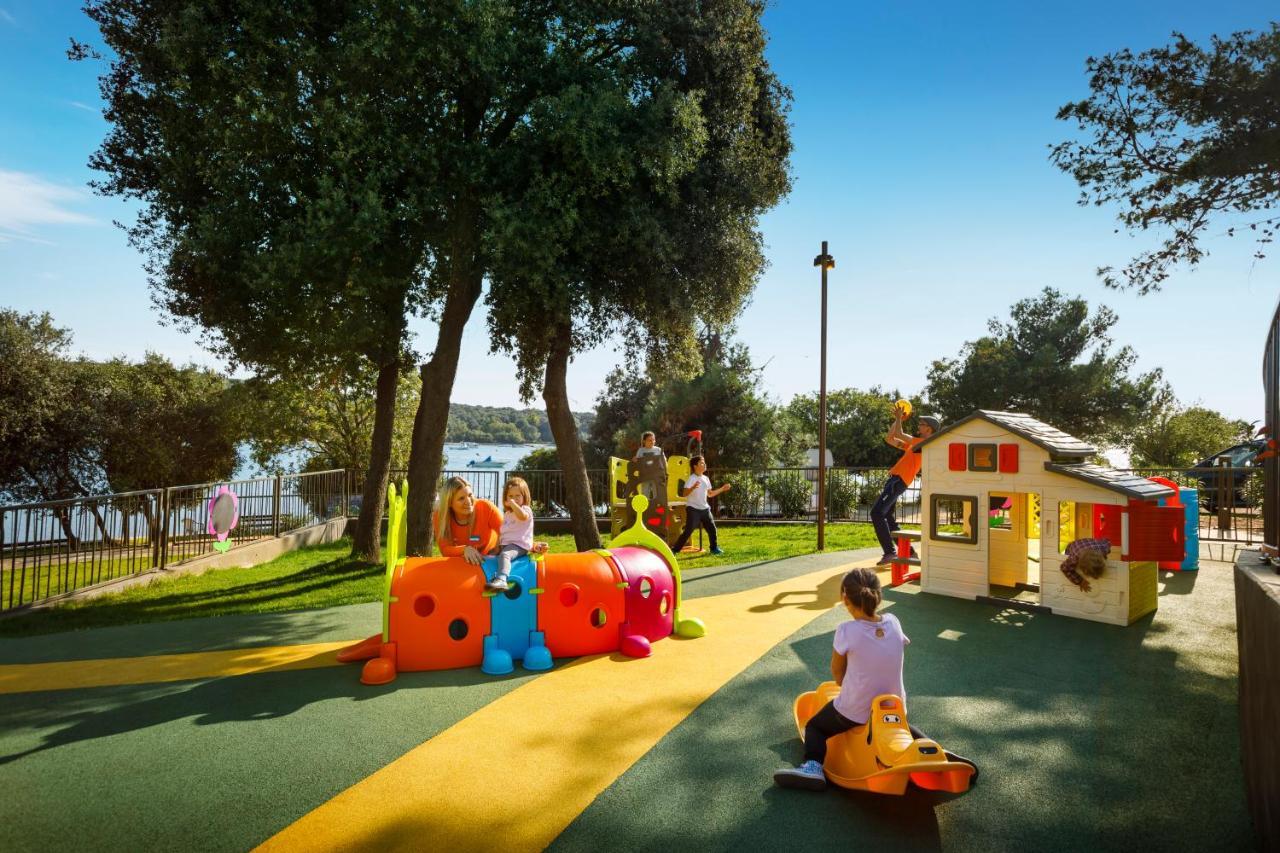 Maistra Camping Veštar Mobile homes Rovinj Exterior foto The Children's Village