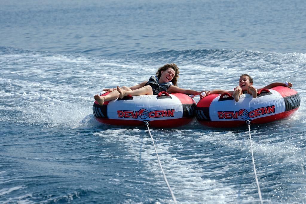 Maistra Camping Veštar Mobile homes Rovinj Exterior foto A tube being towed