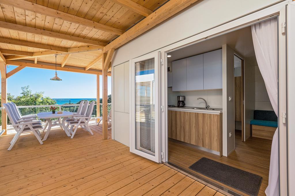 Maistra Camping Veštar Mobile homes Rovinj Exterior foto Mobile home interior