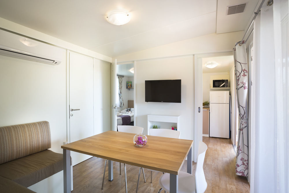 Maistra Camping Veštar Mobile homes Rovinj Exterior foto A typical apartment at the complex