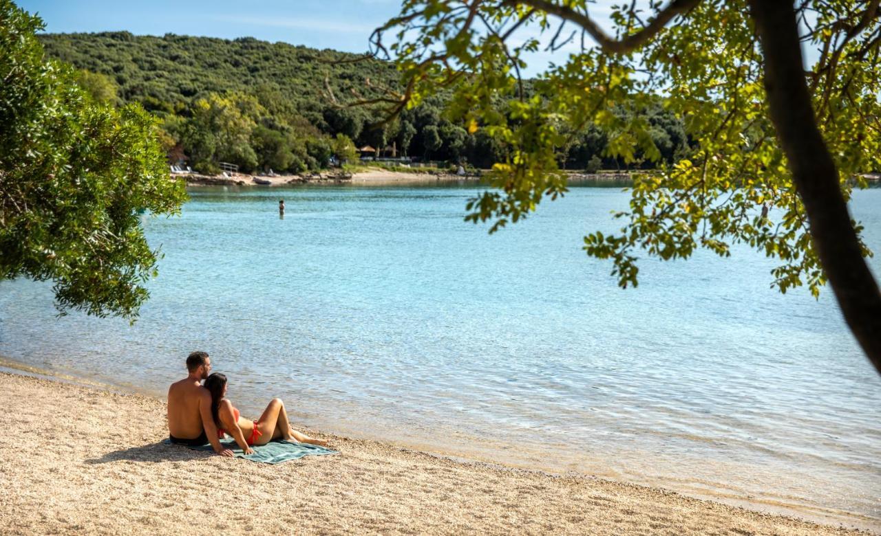 Maistra Camping Veštar Mobile homes Rovinj Exterior foto Beach in the Bay of Poetto
