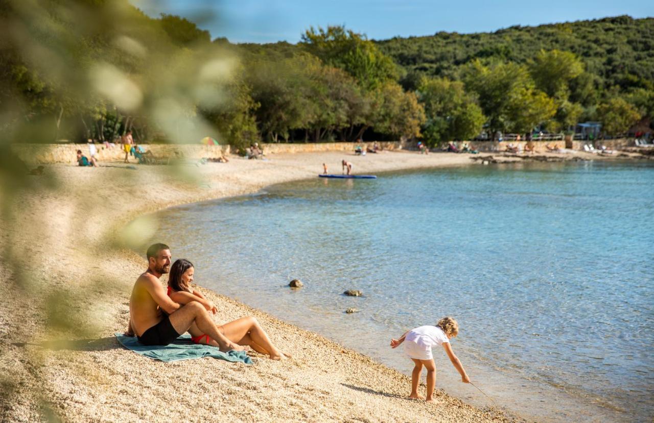 Maistra Camping Veštar Mobile homes Rovinj Exterior foto Beach in the park